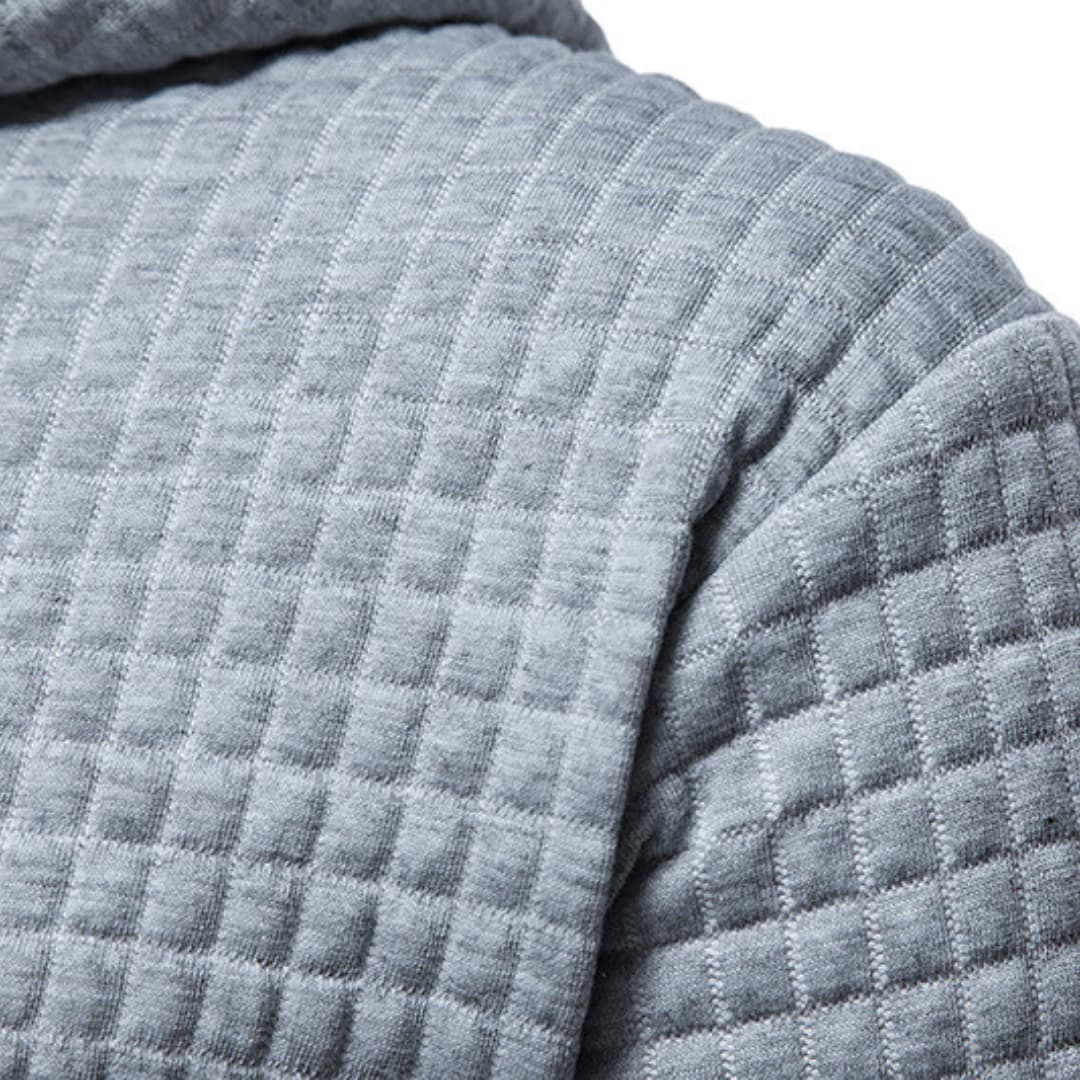 Jonathan - Essential Hoodie